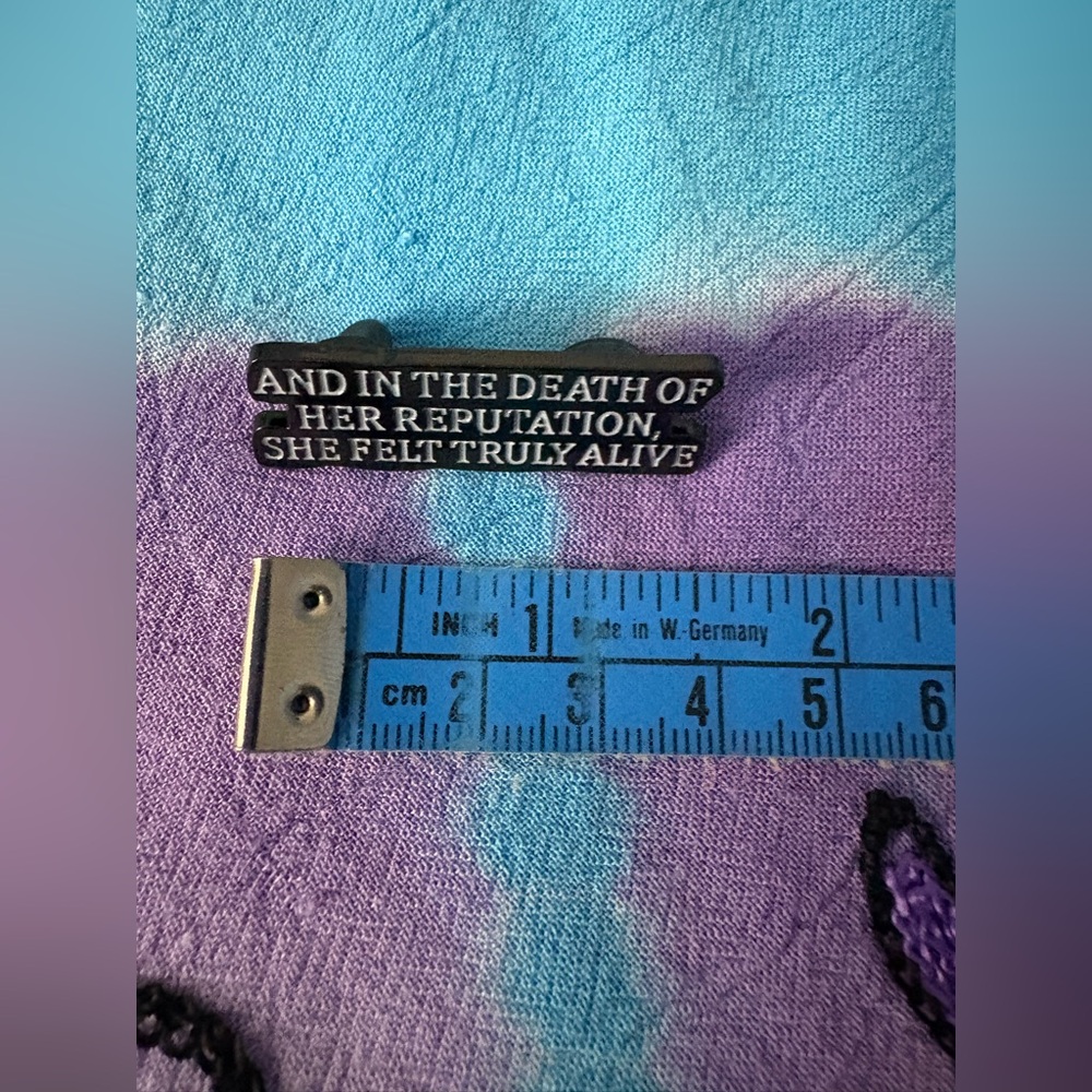 REPUTATION GOSSIP Awareness | Lapel Pin - Picture 5 of 11